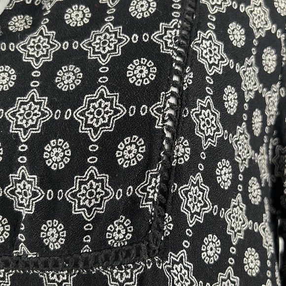 Roxy Brilliant Sky long sleeved mini dress boho bell sleeve Black & White size M - Picture 7 of 11